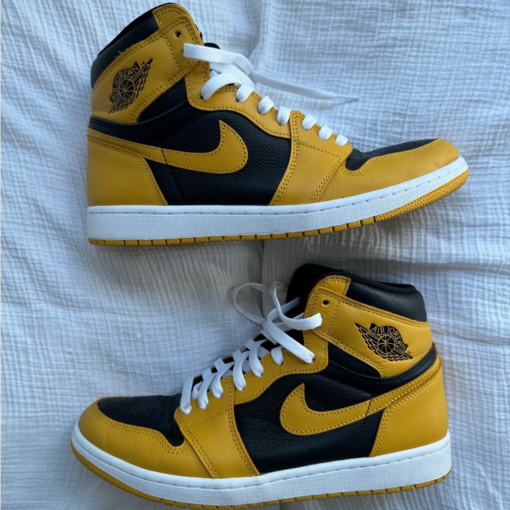 Air Jordan 1 Retro High OG pollen